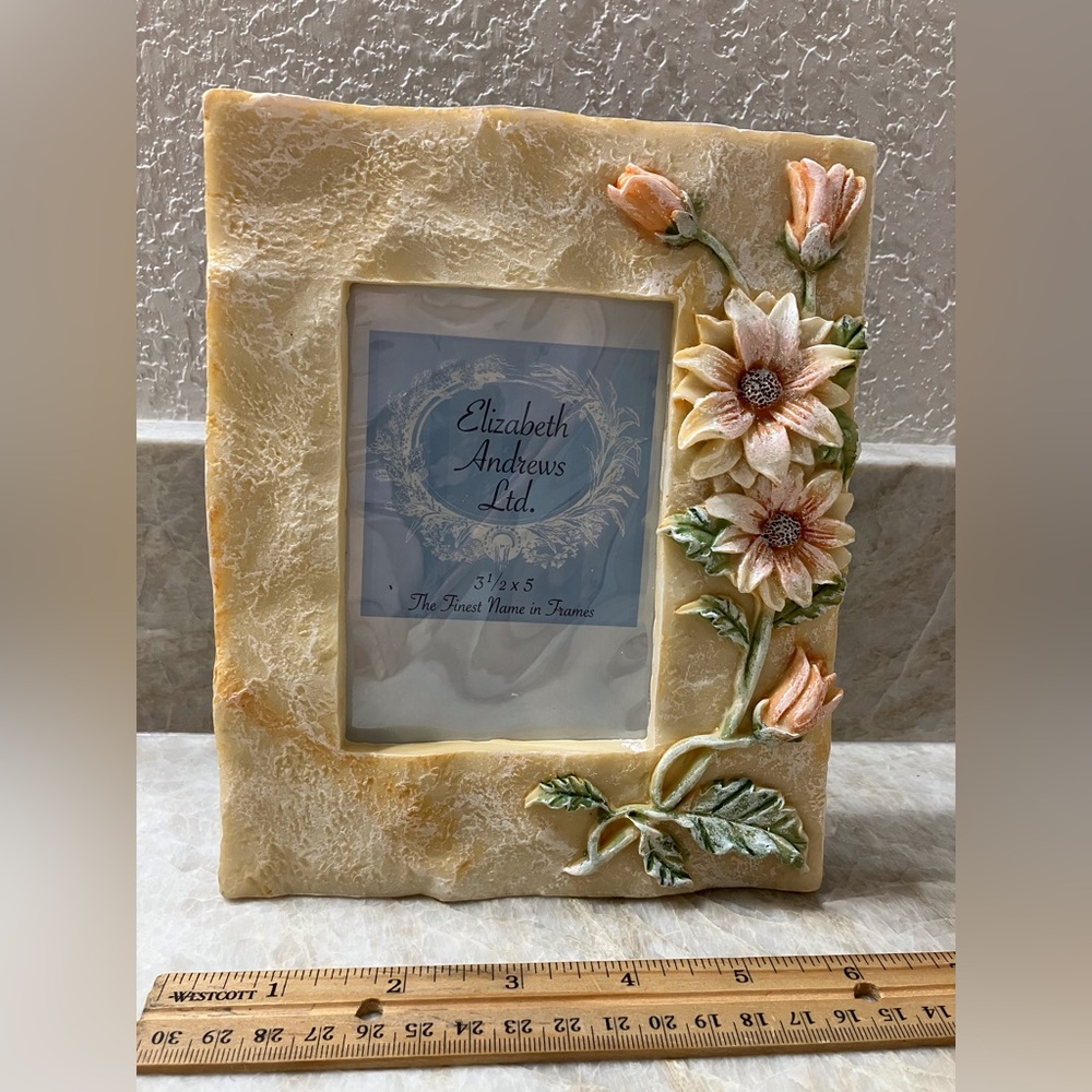 Elizabeth Andrews Ltd. PICTURE FRAME 3D Floral Fits 3 1/2" X 5" Photo
